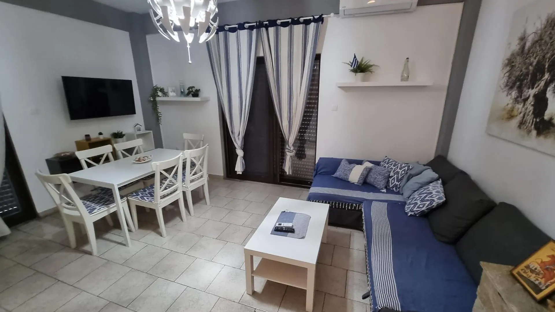 Lucas Lux Flogita Apartment
